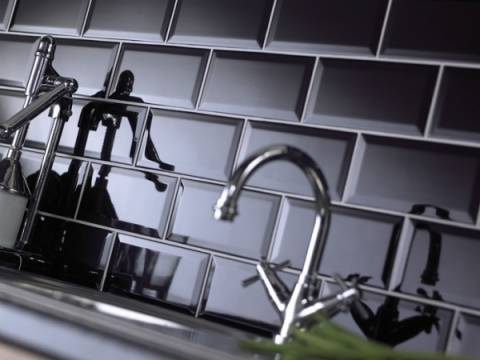 Bevelled Black Subway Tiles 10x20