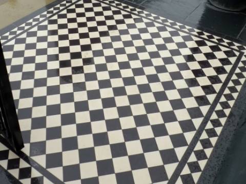 Black and White  Victorian Quarry Tiles