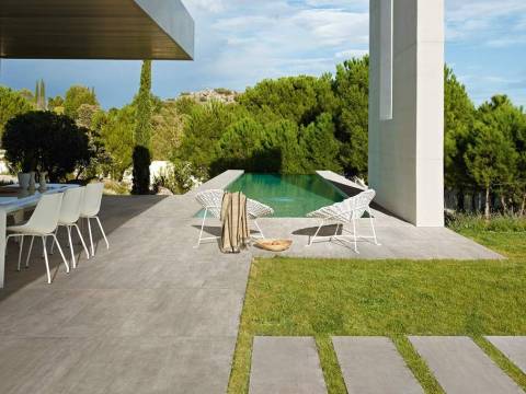 2cm Thick Tiles for Outdoor Use - The 2cm Thick Collection