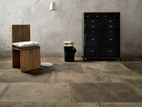 Traditional Flagstone Tiles- The Roussillon Collection